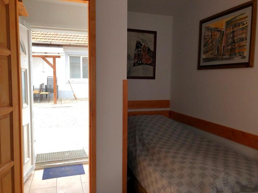 Borostyan 20 Vendeghaz Apartment Sarospatak Luaran gambar